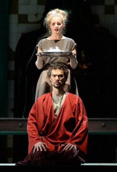 Прогон оперы А.Маноцкова "Титий Безупречный" в постановке режиссера В.Мирзоева