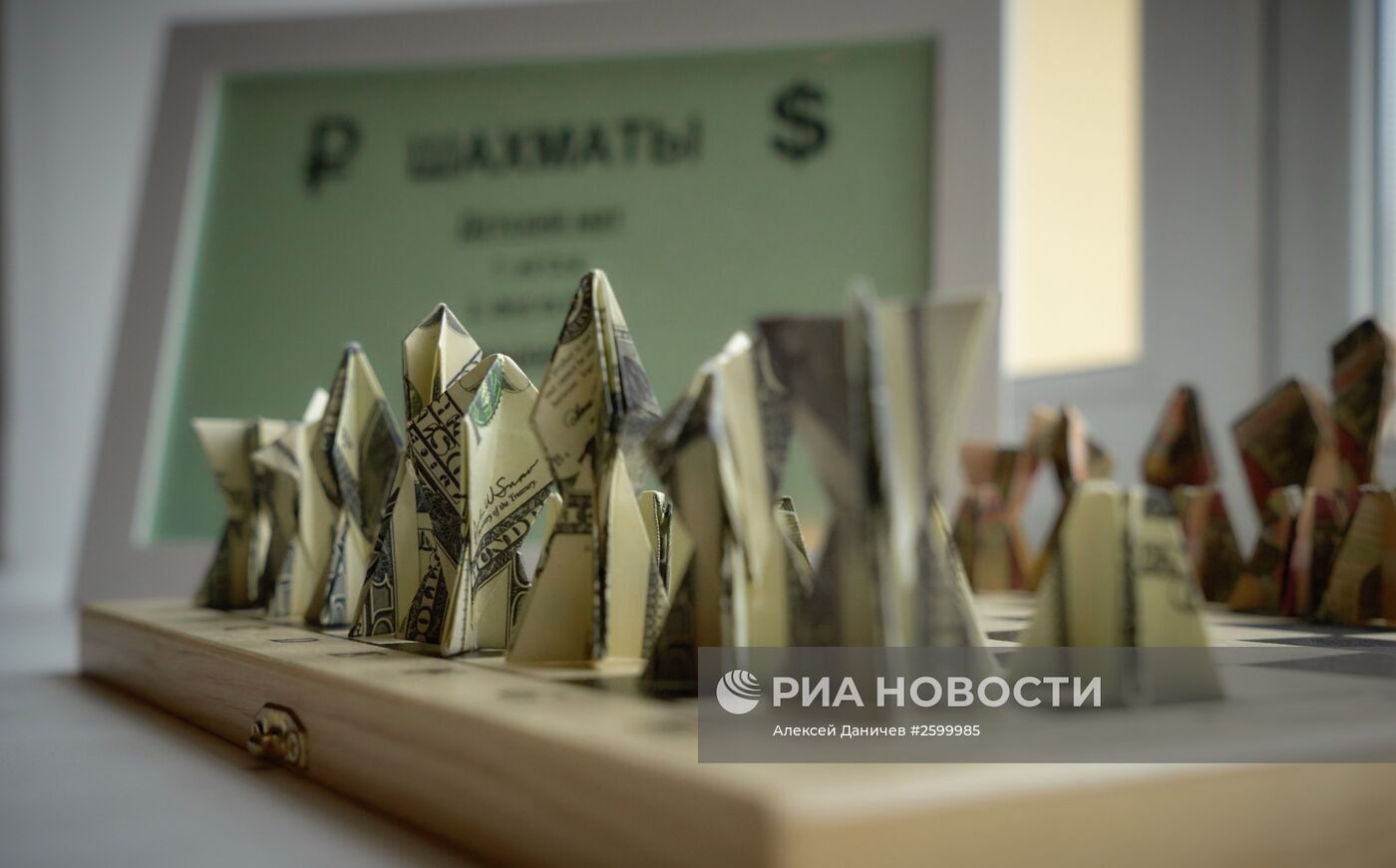 Выставка "Оригами на 100 долларов" в Санкт-Петербурге