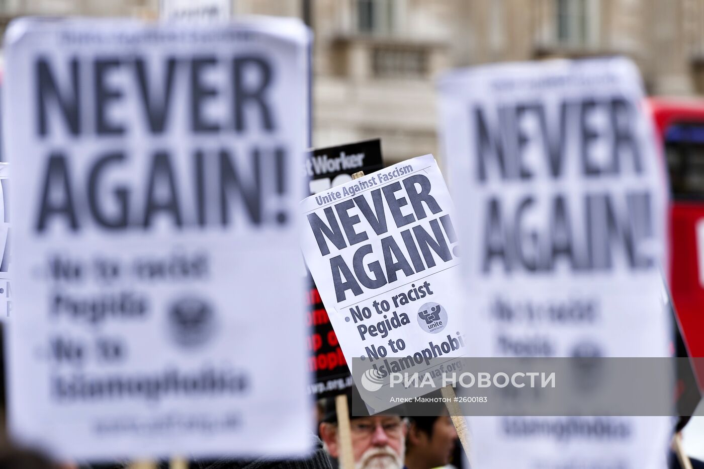 Акция движения ПЕГИДА против исламизации Европы в Лондоне