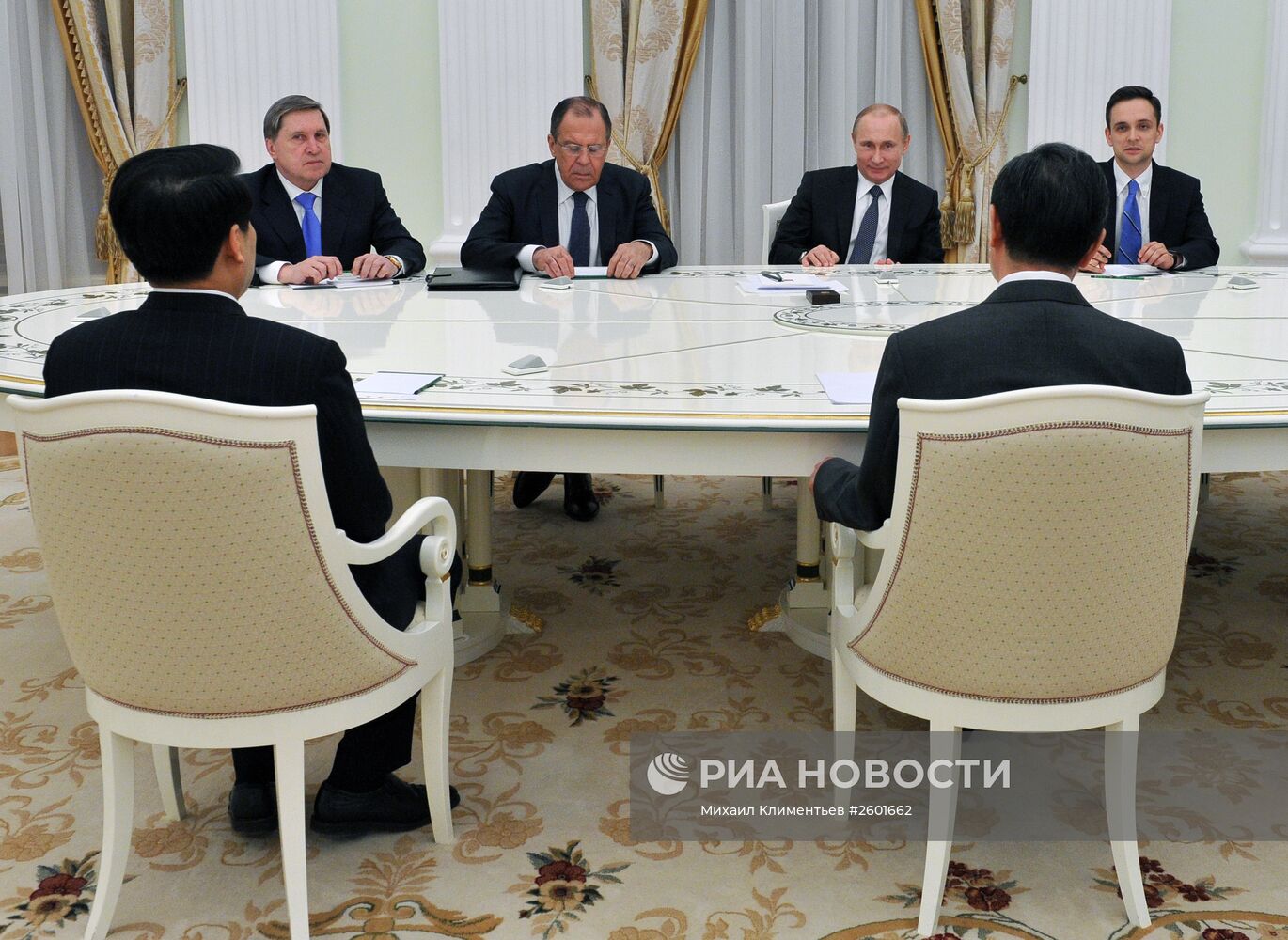 Встреча президента России В.Путина с главой МИД Китая Ваном И