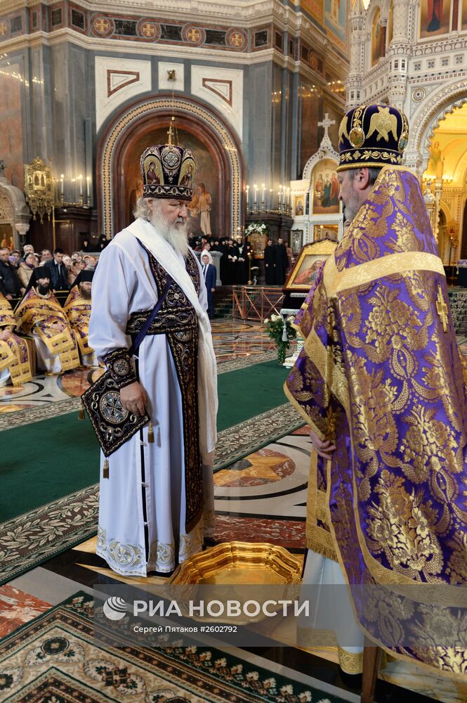 Патриаршее служение в Великий Четверг в храме Христа Спасителя