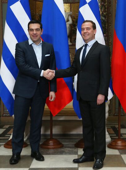 Премьер-министр РФ Д.Медведев встретился с премьер-министром Греции А.Ципрасом