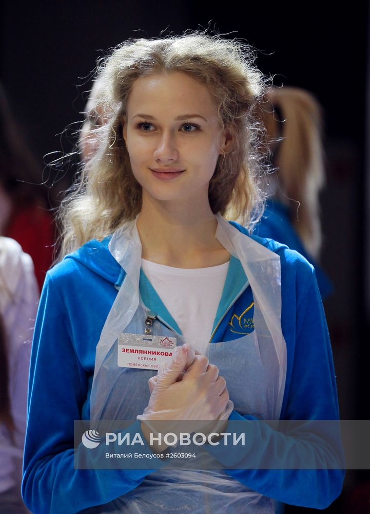 Участницы конкурса "Мисс Россия" готовятся к празднованию Пасхи