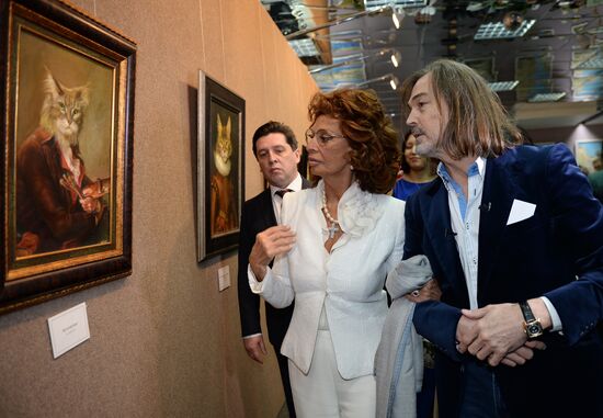 Открытие выставки Никаса Сафронова