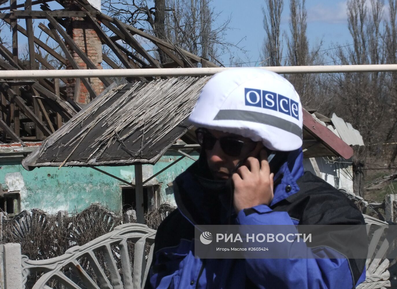 Представители ОБСЕ посетили поселок Спартак в Донецкой области