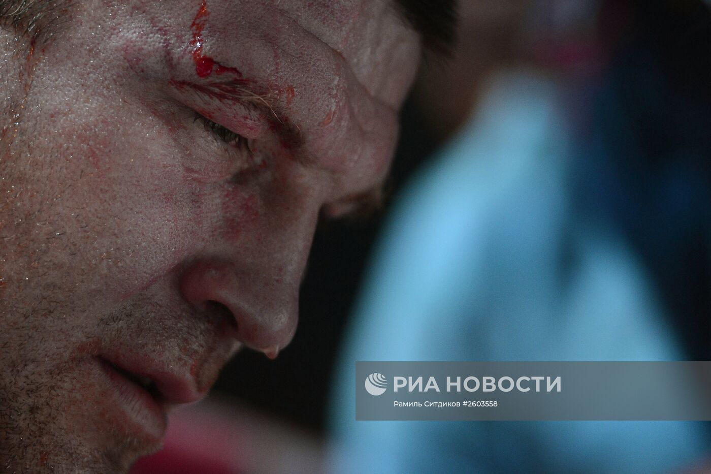 Бокс. Бой Дениса Лебедева и Йоури Каленга