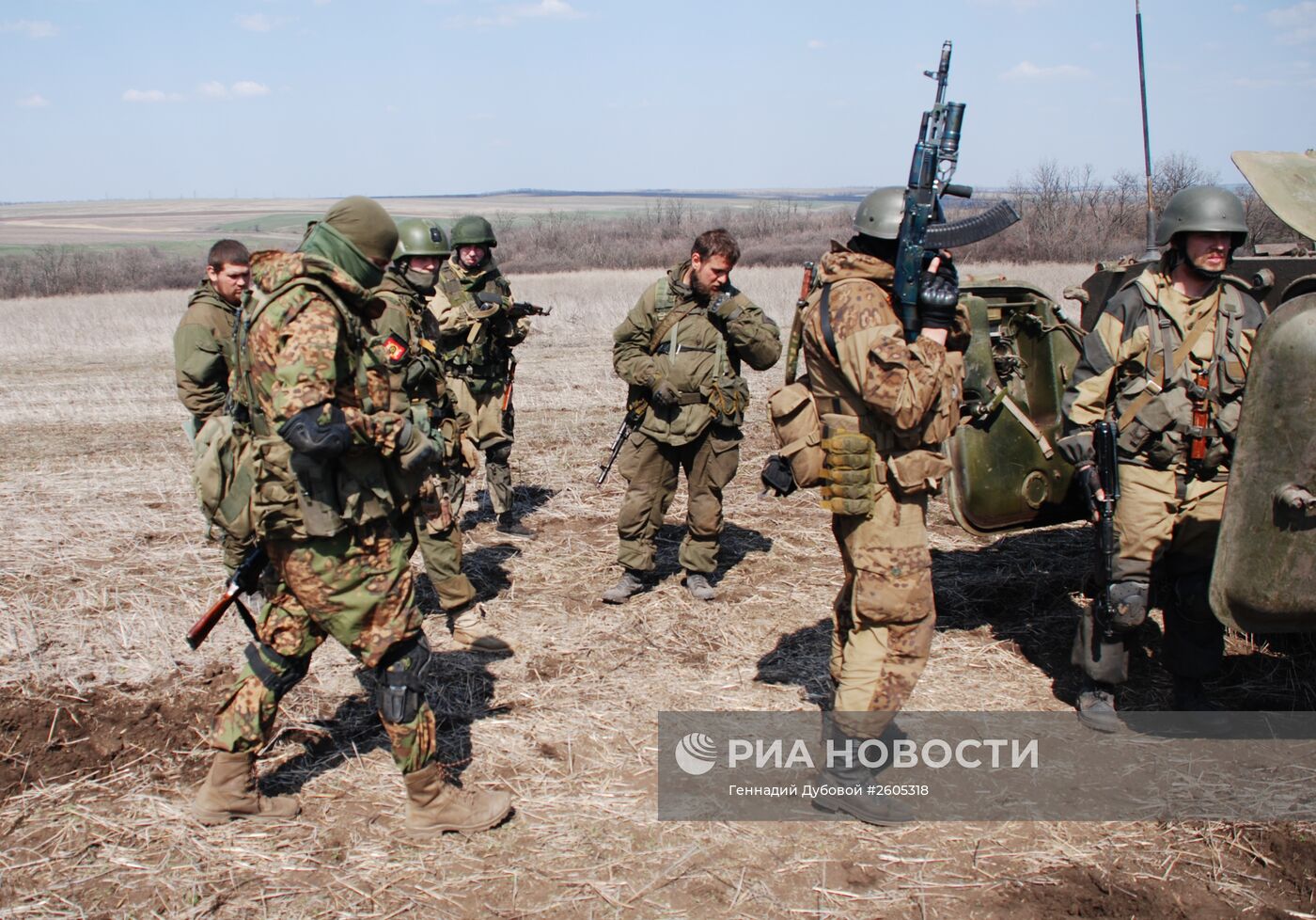 Учения ополченцев Донецкой народной республики