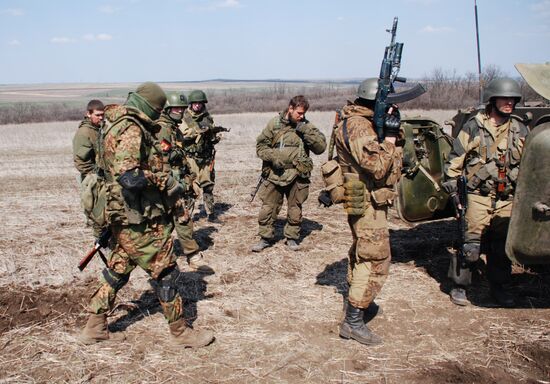 Учения ополченцев Донецкой народной республики