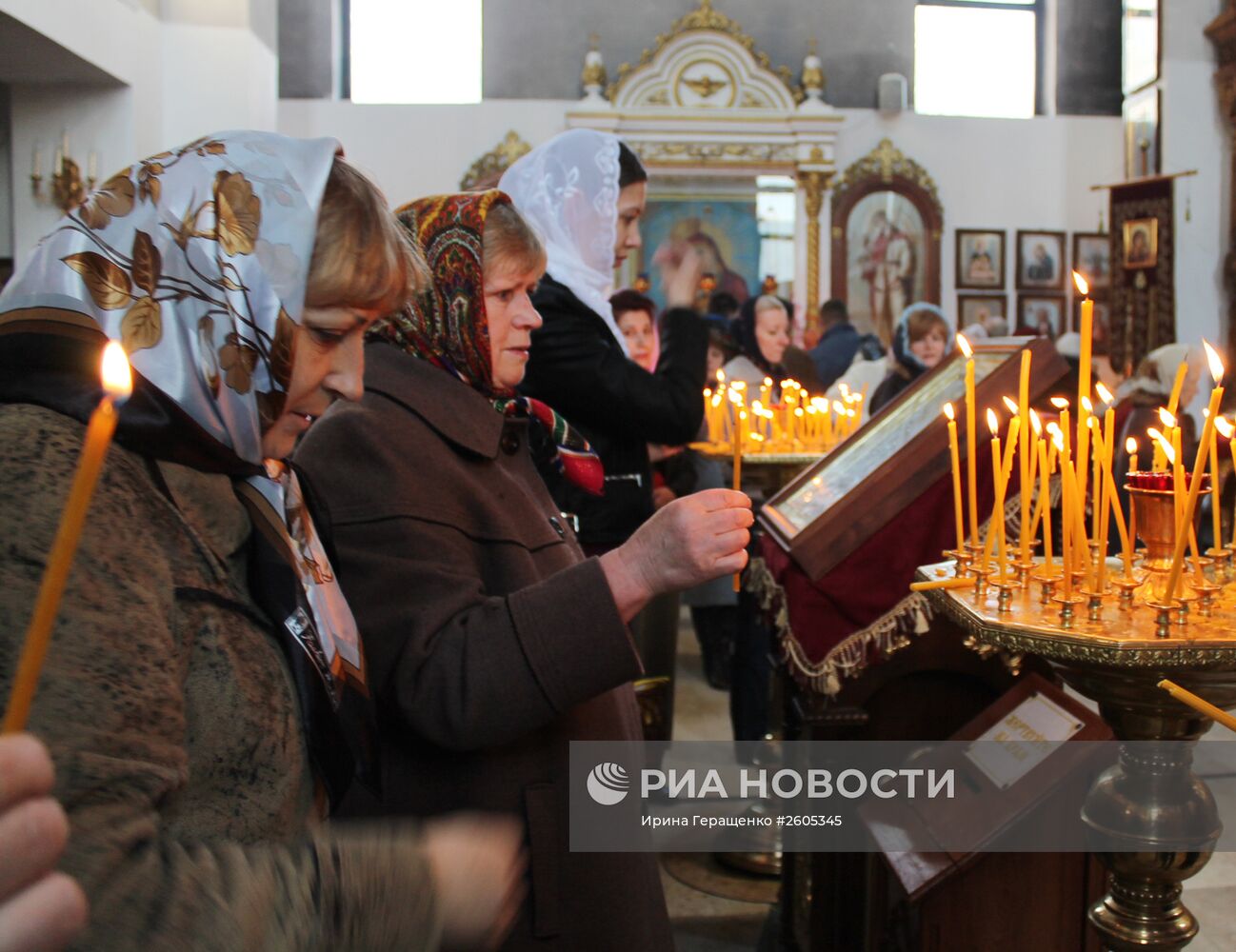 Празднование православной Пасхи в Донецке