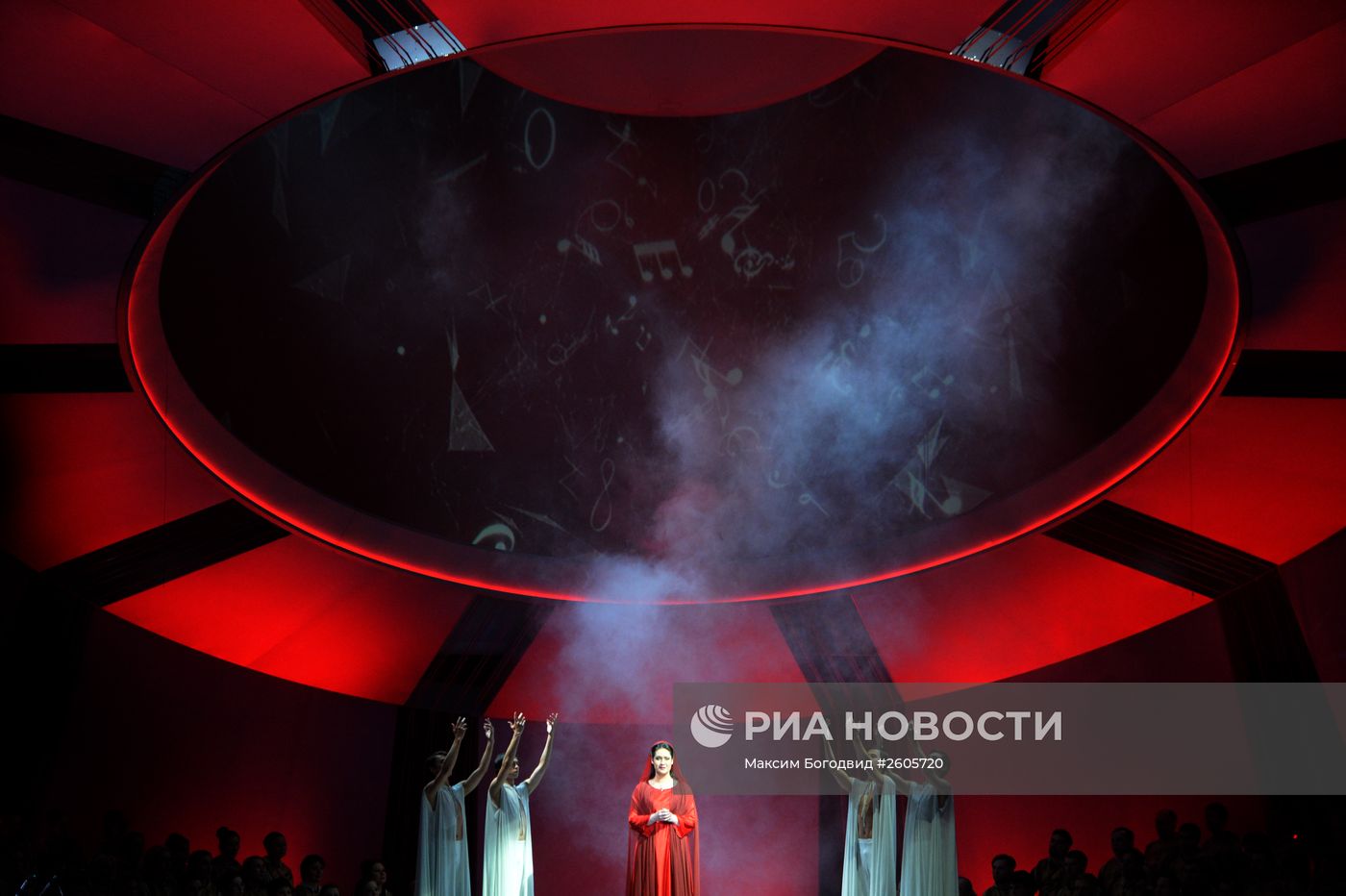 Премьера спектакля Владимира Васильева Dona nobis pacem