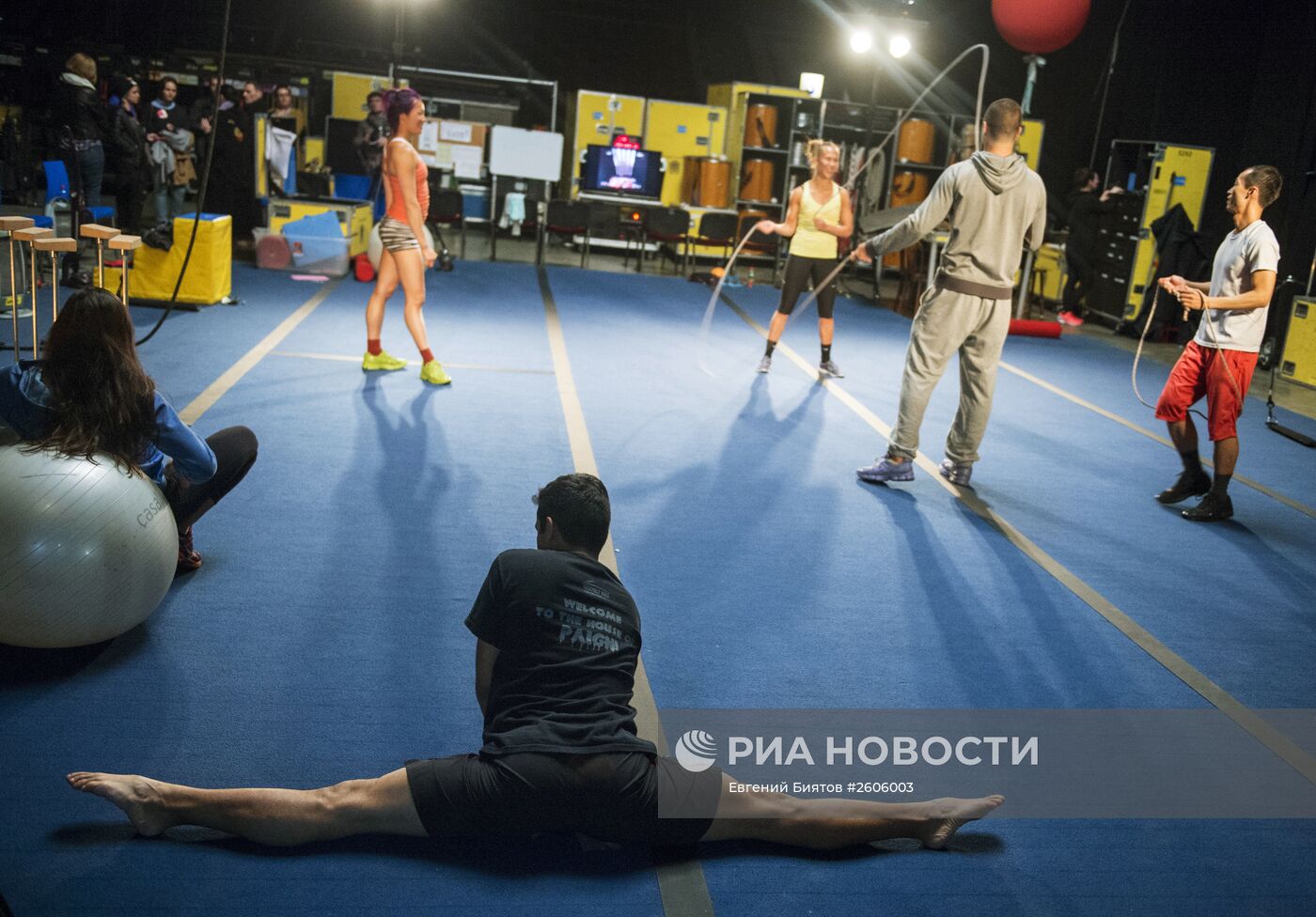 За кулисами шоу театра Cirque du Soleil Rus