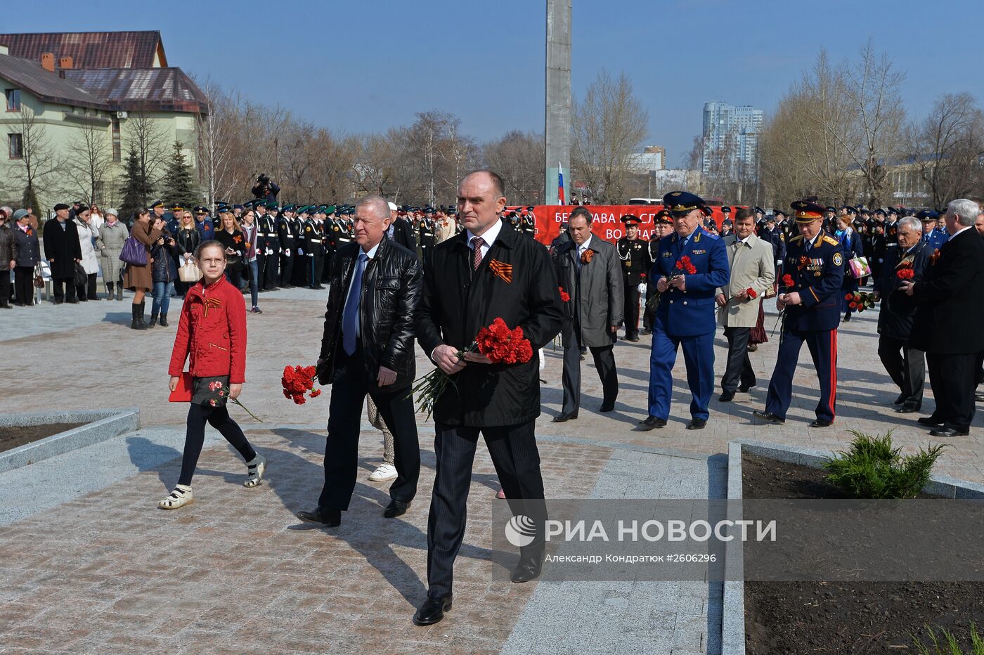 Открытие памятника советскому разведчику Исхаку Ахмерову в Челябинске