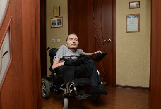 Россиянин В. Спиридонов, согласившийся на первую в мире операцию по пересадке головы