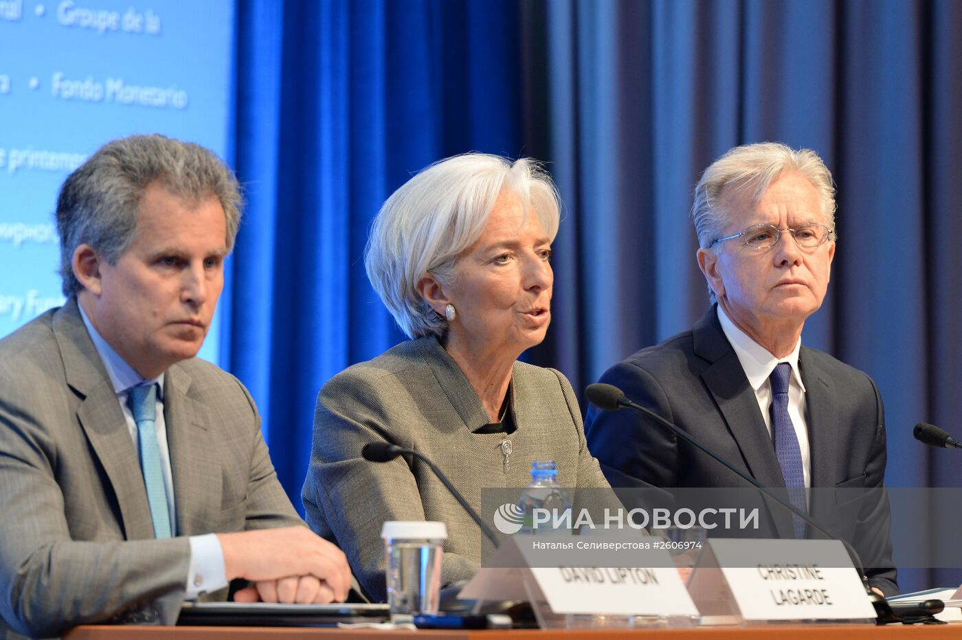 Пресс-брифинг директора-распорядителя МВФ Кристин Лагард