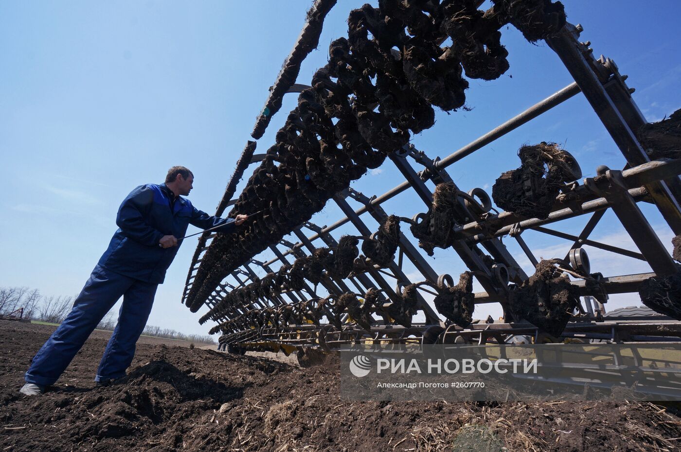 Весенне-полевые работы в Ростовской области