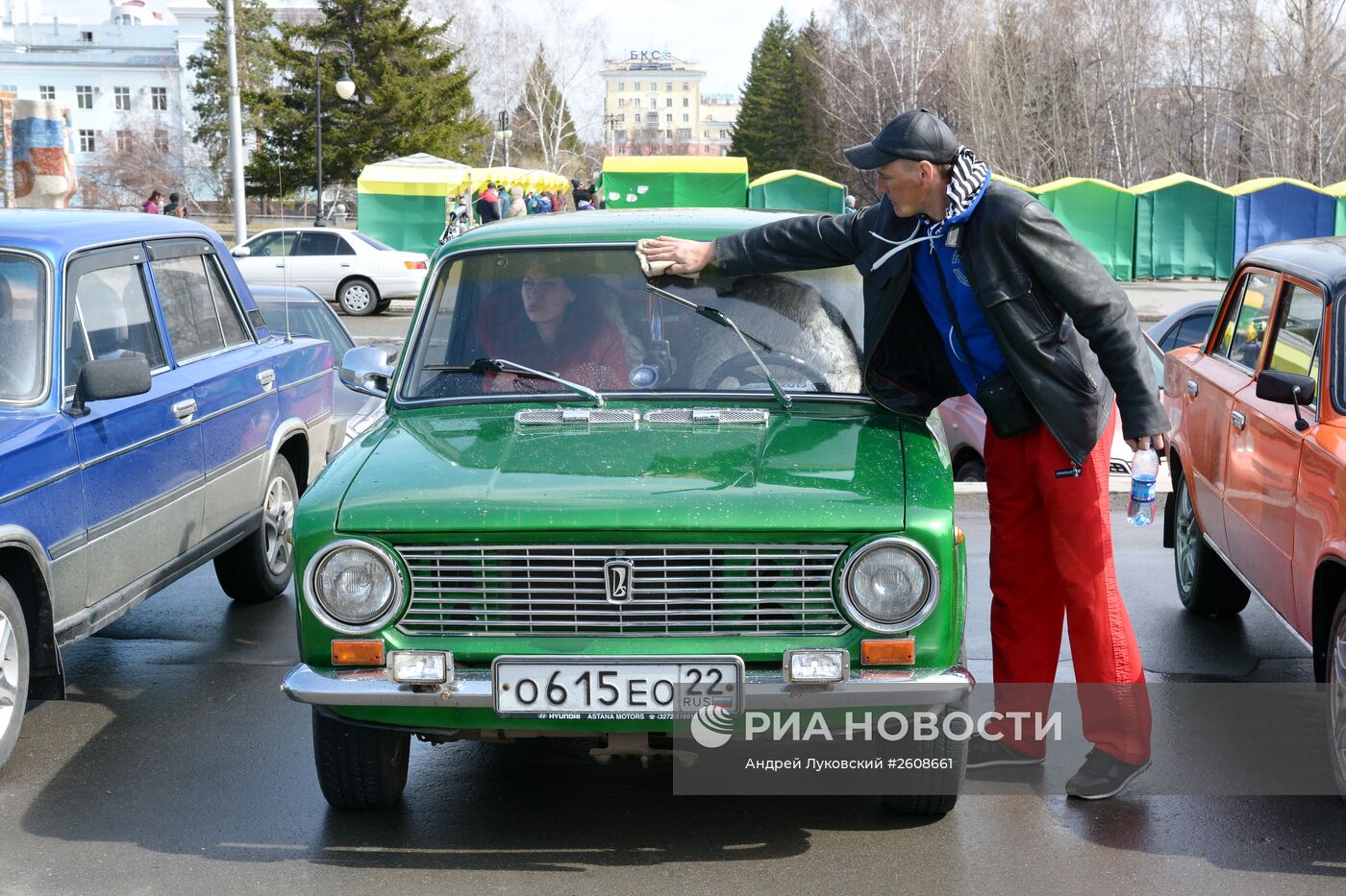 Автопробег, приуроченный к 45-летию "копейки" прошел в Барнауле