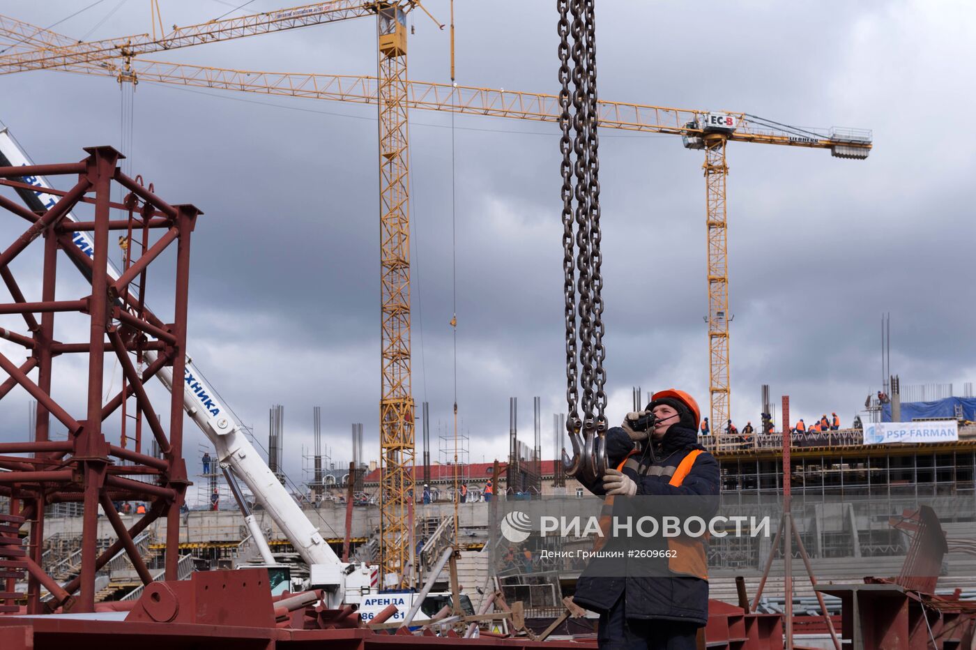 С.Собянин осмотрел ход строительства нового футбольного стадиона ЦСКА