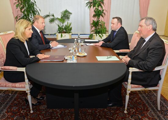 Вице-премьер РФ Д.Рогозин встретился с главой Гагаузской автономии И.Влах