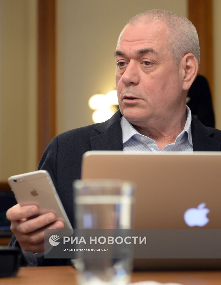 Интервью главы МИД РФ С.Лаврова радиостанциям "Спутник", "Эхо Москвы" и "Говорит Москва"