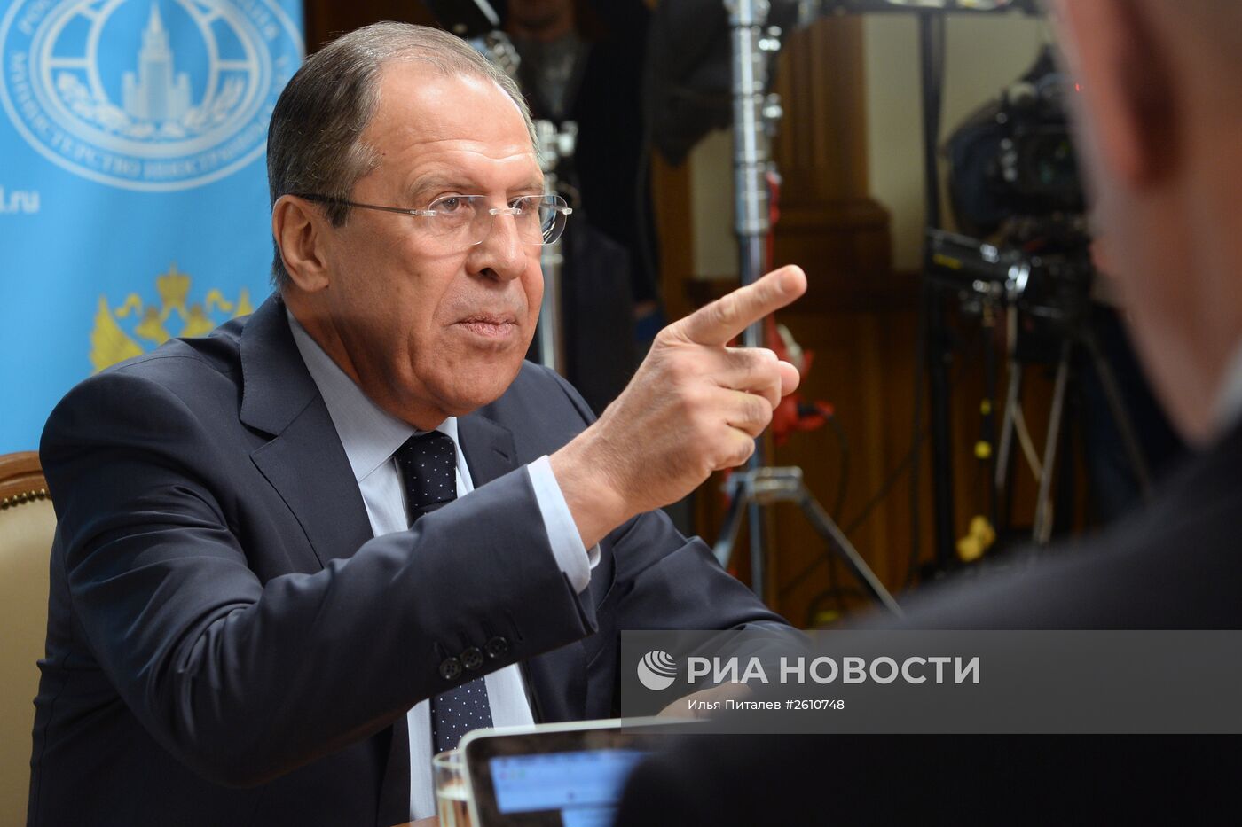 Интервью главы МИД РФ С.Лаврова радиостанциям "Спутник", "Эхо Москвы" и "Говорит Москва"