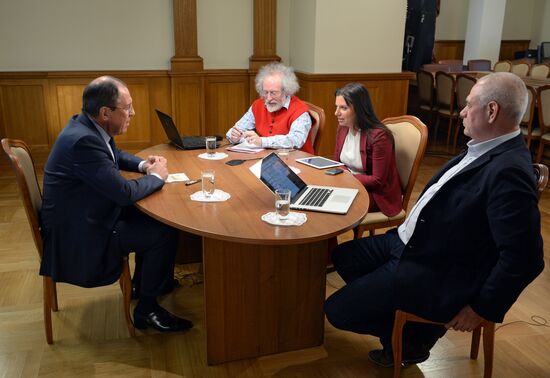 Интервью главы МИД РФ С.Лаврова радиостанциям "Спутник", "Эхо Москвы" и "Говорит Москва"