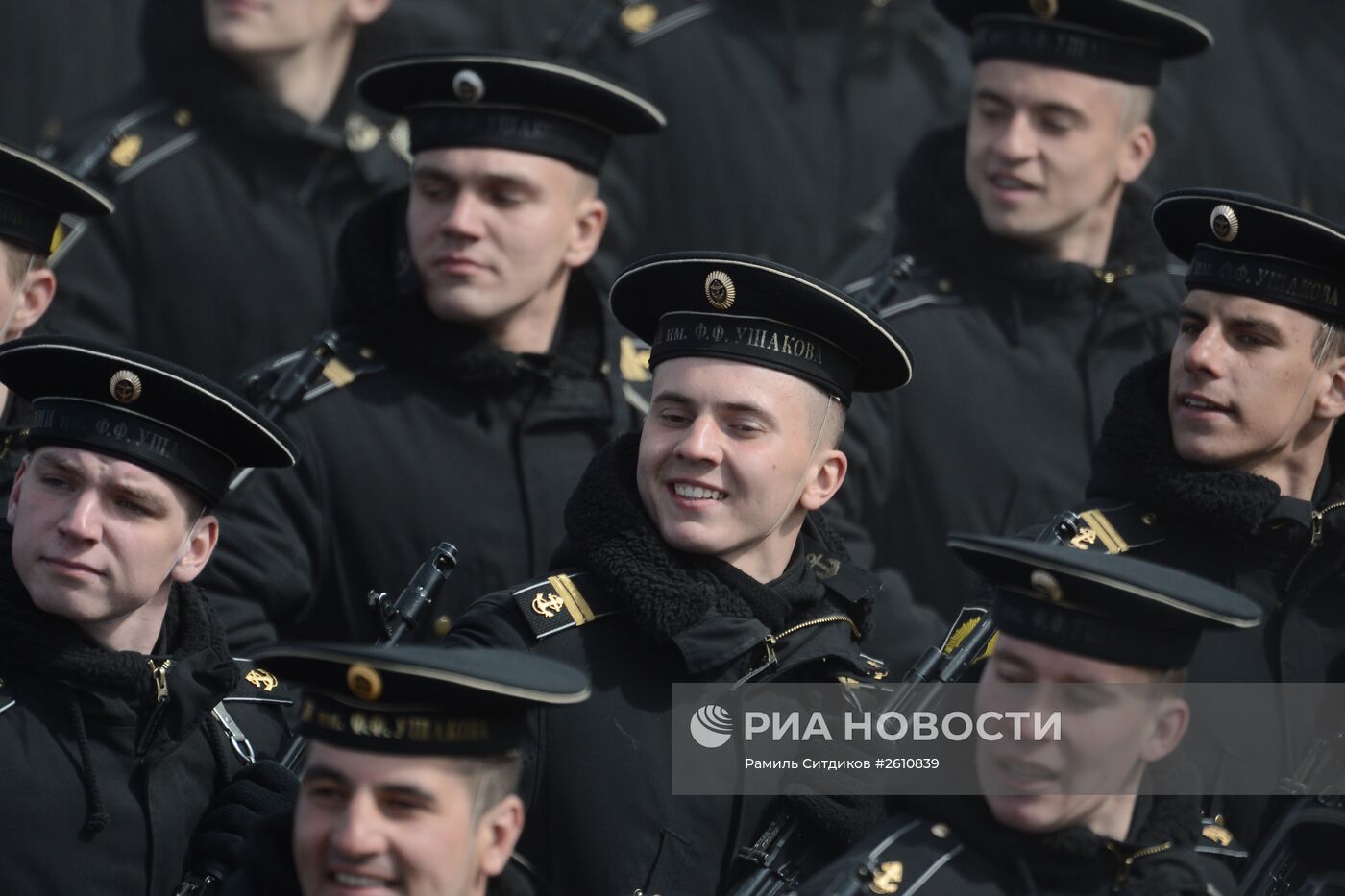 Совместная тренировка пеших и механизированных колонн к Параду Победы