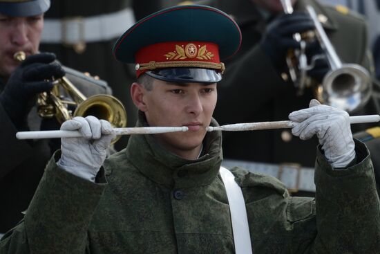 Совместная тренировка пеших и механизированных колонн к Параду Победы