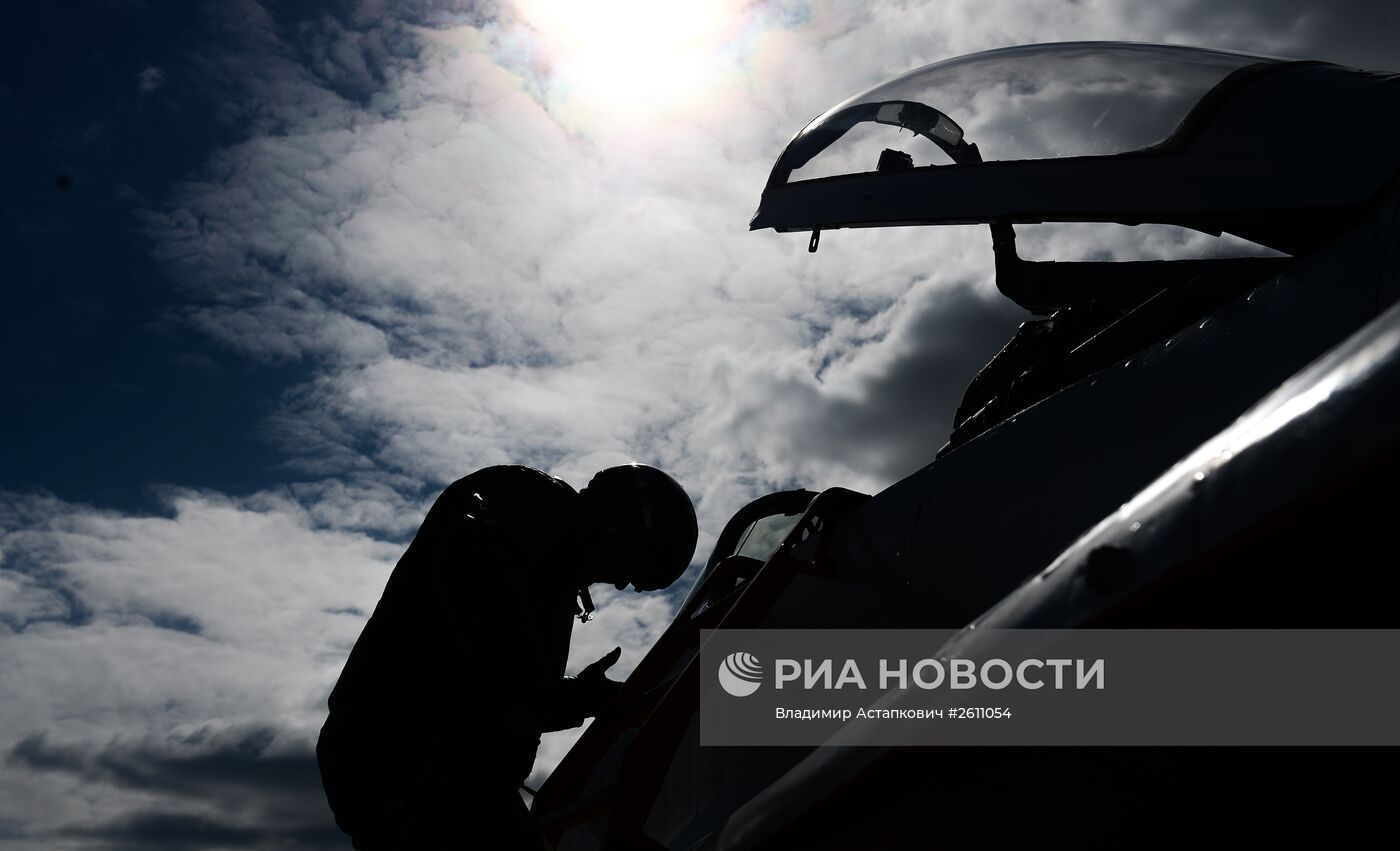 Подготовка воздушной части военного парада в честь 70-й годовщины Победы в ВОВ