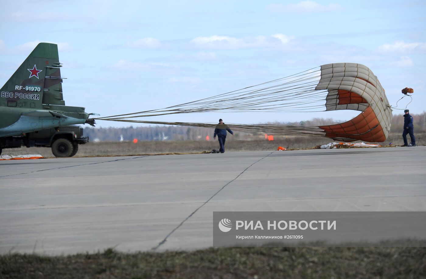 Подготовка воздушной части военного парада в честь 70-й годовщины Победы в ВОВ