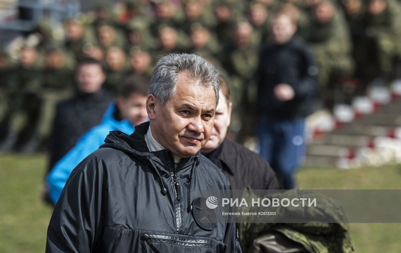Министр обороны РФ С.Шойгу открыл сезон военно-спортивной игры "Гонка героев" в Алабино