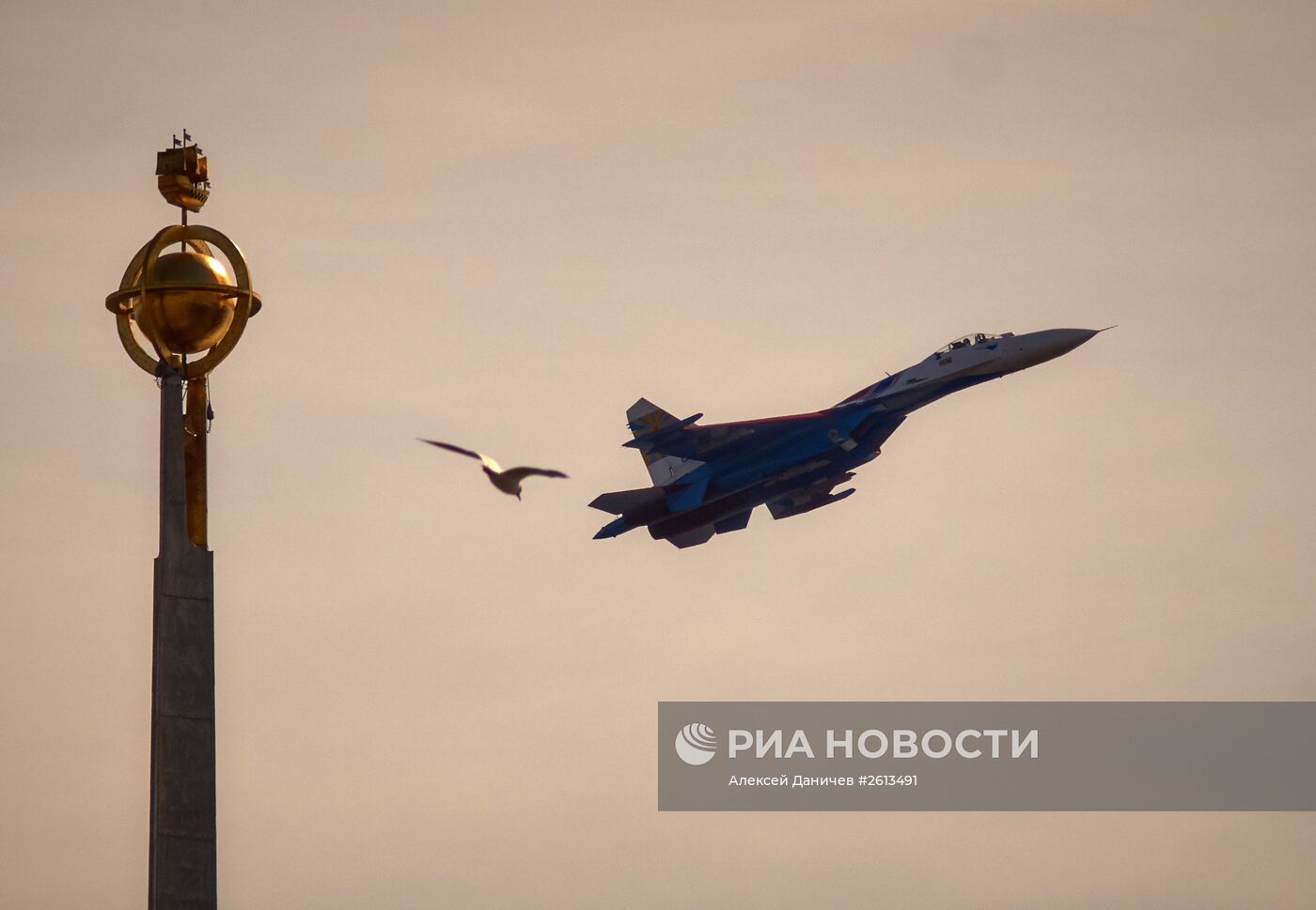 Акция "Военная служба по контракту — твой выбор!" в Санкт-Петербурге