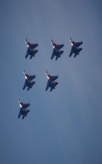 Акция "Военная служба по контракту — твой выбор!" в Санкт-Петербурге