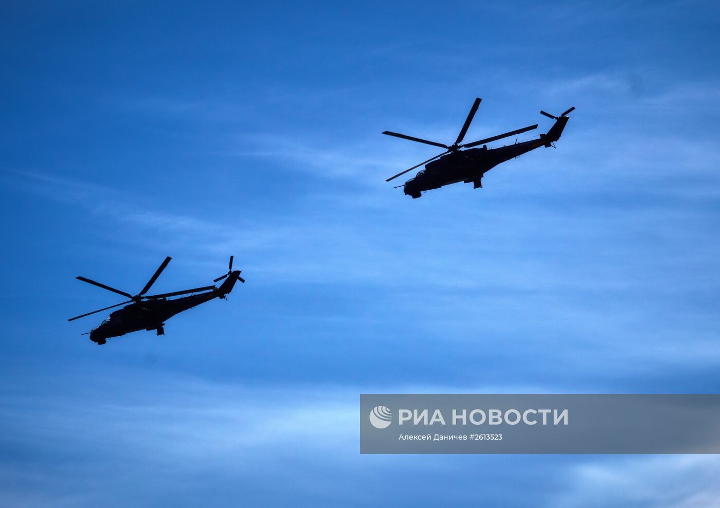 Акция "Военная служба по контракту — твой выбор!" в Санкт-Петербурге