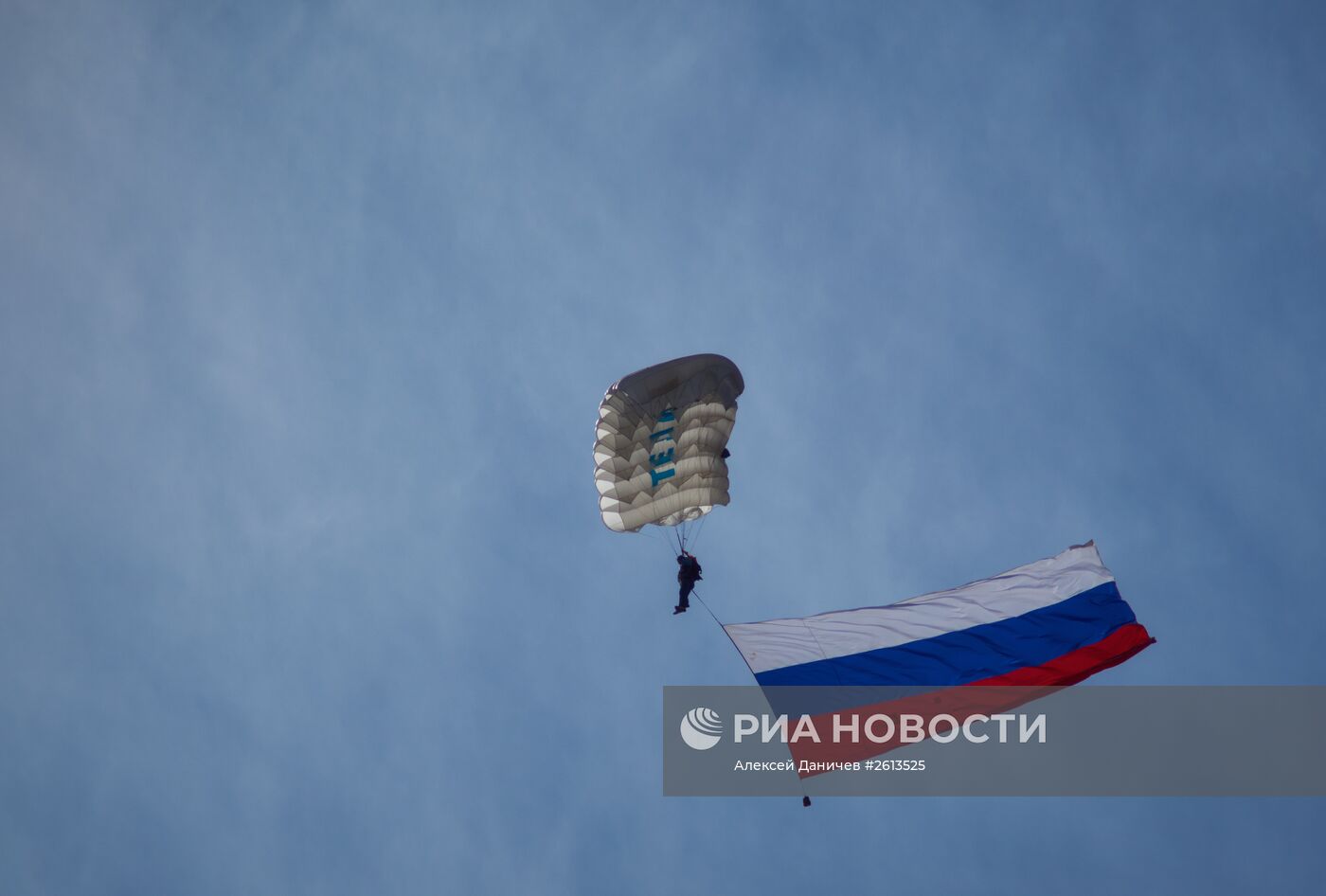 Акция "Военная служба по контракту — твой выбор!" в Санкт-Петербурге