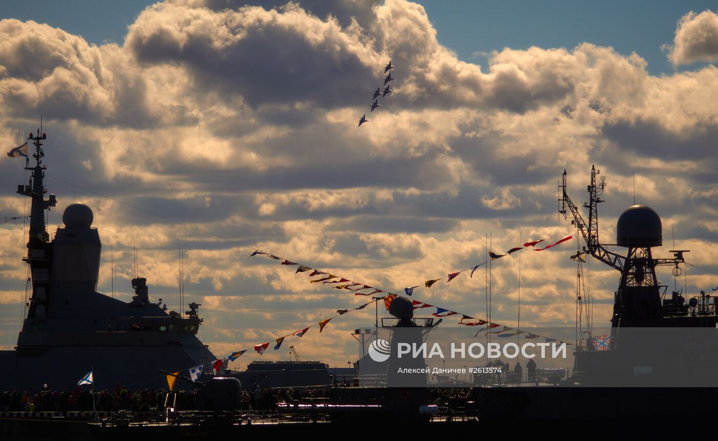 Акция "Военная служба по контракту — твой выбор!" в Санкт-Петербурге