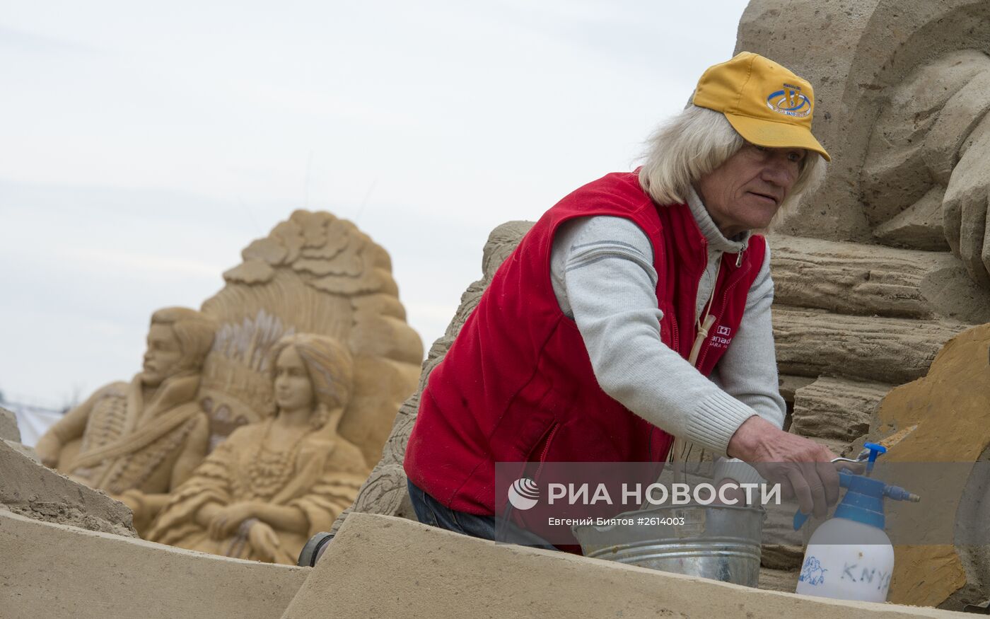 Открытие выставки песчаных скульптур "Шедевры мировой литературы"