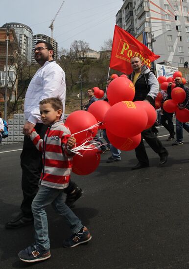 Первомайские шествия в регионах России