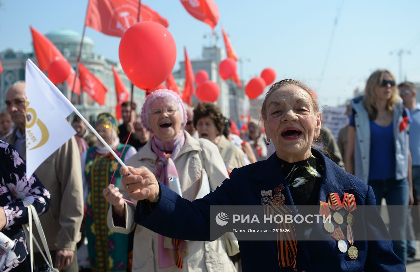 Первомайские шествия в регионах России