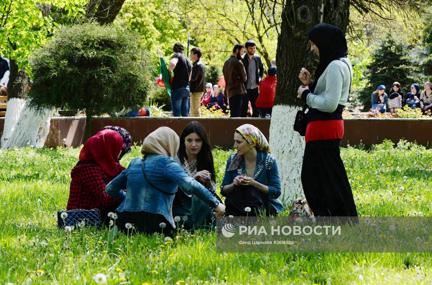 Первомайские шествия в регионах России