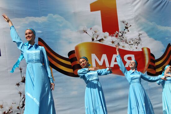 Первомайские шествия в регионах России