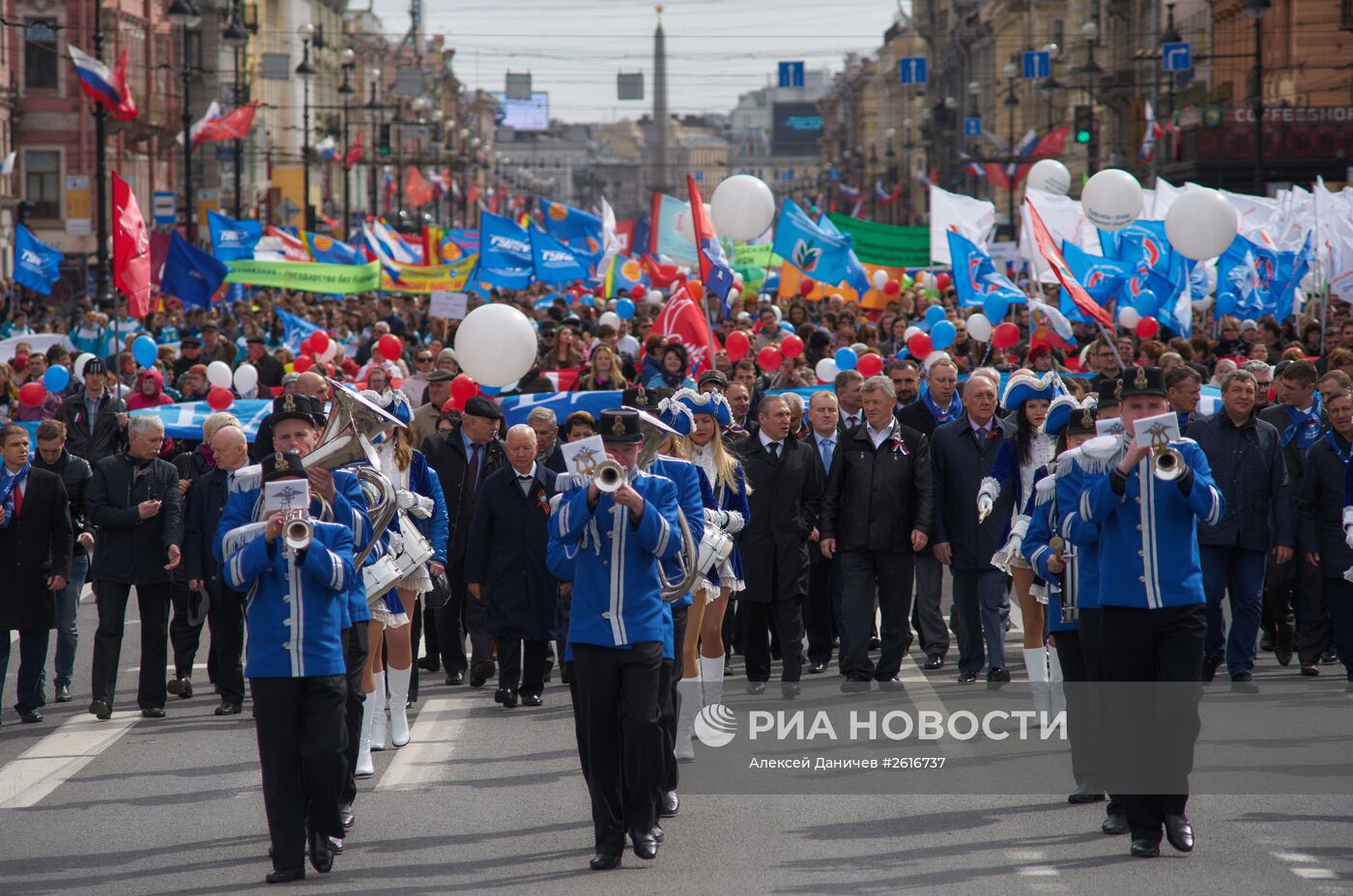 Первомайские шествия в регионах России