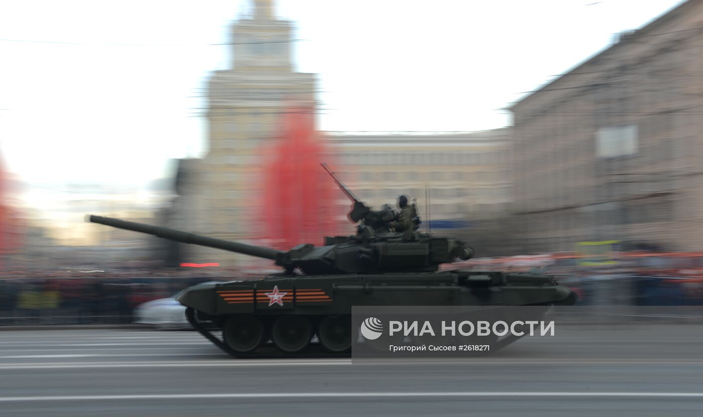 Репетиция военного парада в Москве в ознаменование 70-летия Победы в Великой Отечественной войне 1941-1945 годов