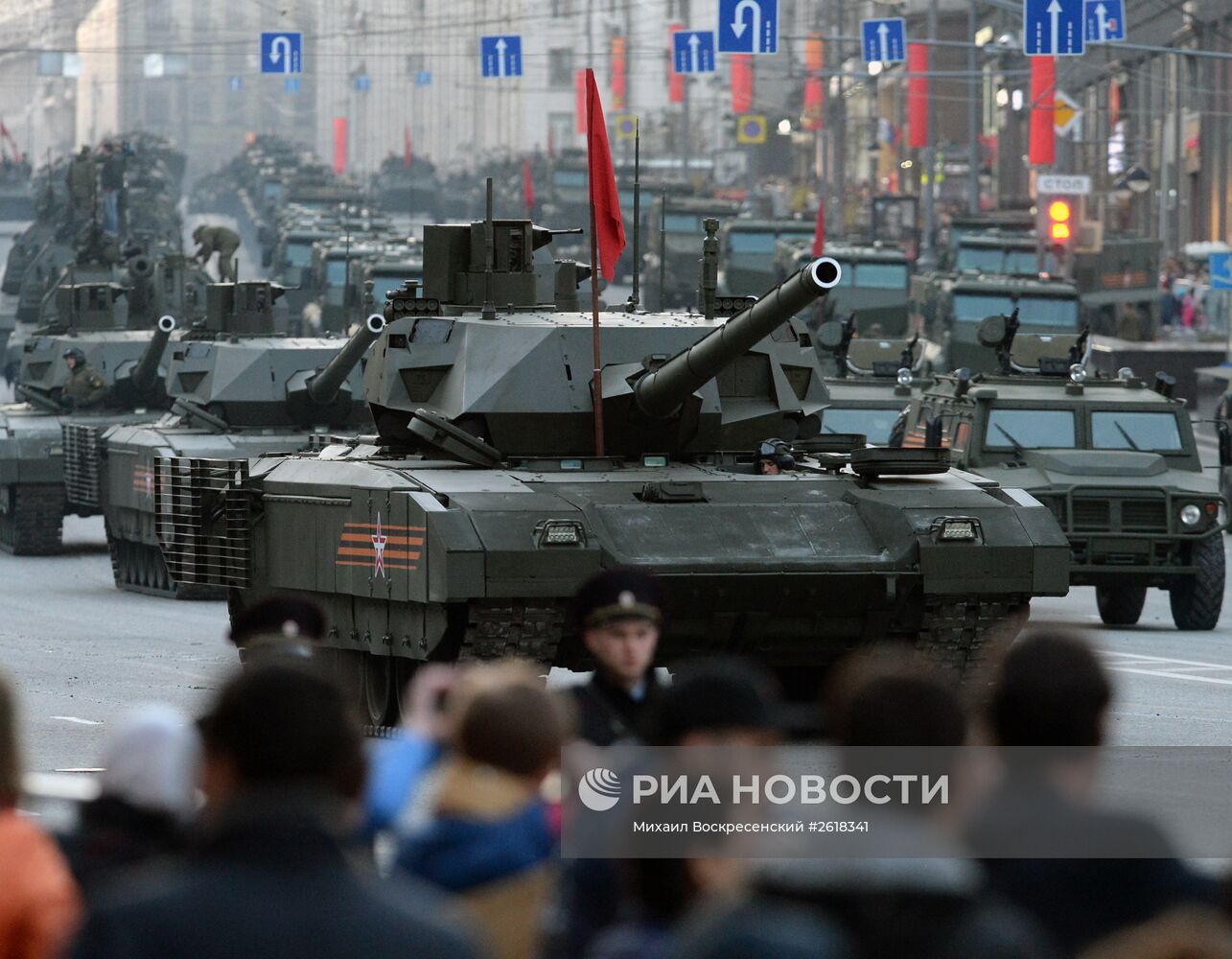 Репетиция военного парада в Москве в ознаменование 70-летия Победы в Великой Отечественной войне 1941-1945 годов