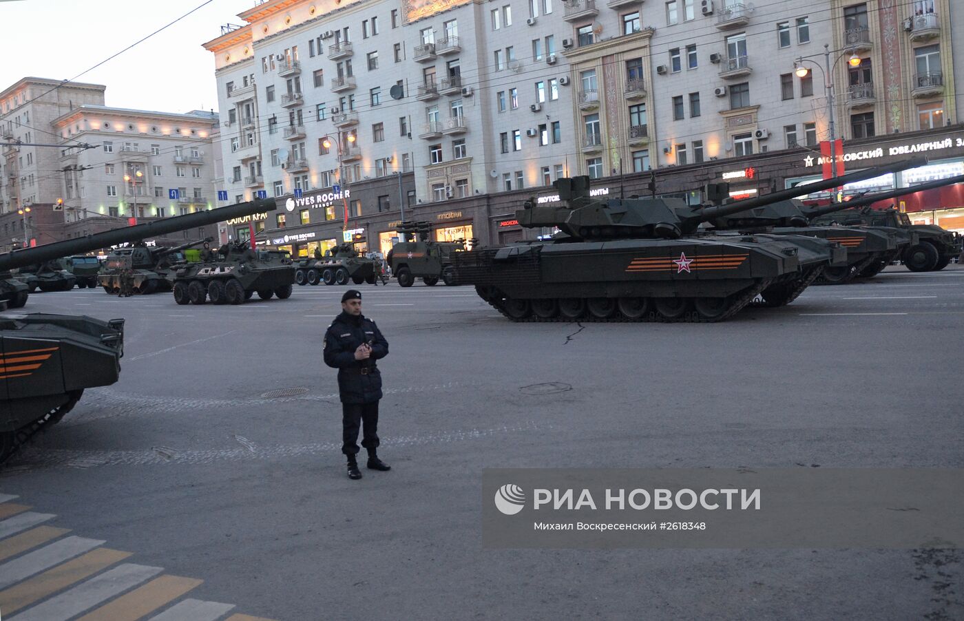 Репетиция военного парада в Москве в ознаменование 70-летия Победы в Великой Отечественной войне 1941-1945 годов