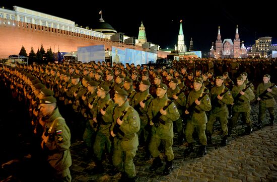 Репетиция военного парада в Москве в ознаменование 70-летия Победы в Великой Отечественной войне 1941-1945 годов