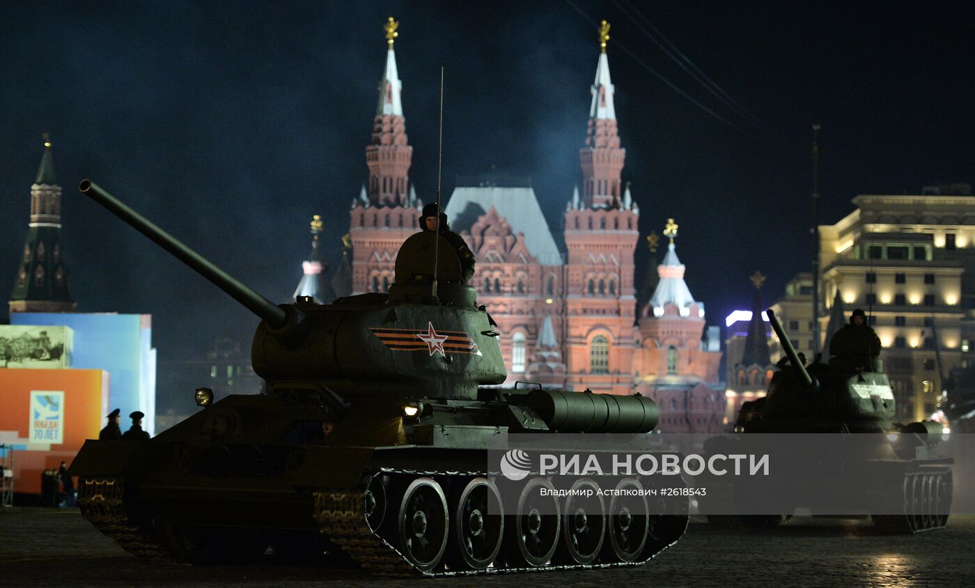 Репетиция военного парада в Москве в ознаменование 70-летия Победы в Великой Отечественной войне 1941-1945 годов