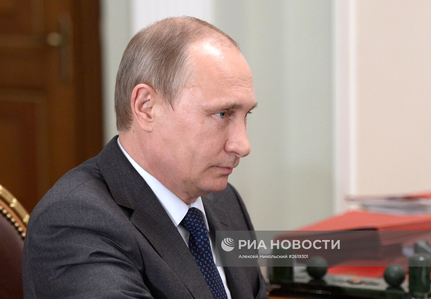 Президент РФ В.Путин встретился с Уполномоченным по правам человека в РФ Э.Памфиловой