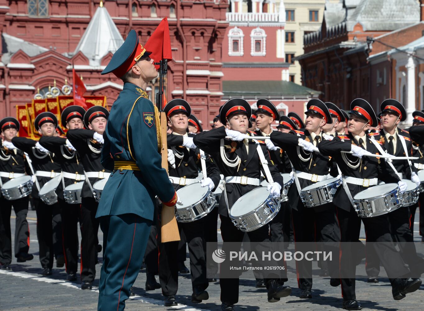 Генеральная репетиция военного парада в ознаменование 70-летия Победы в Великой Отечественной войне 1941-1945 годов