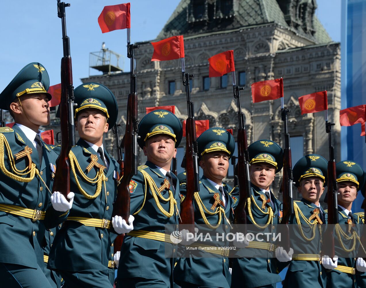 Генеральная репетиция военного парада в ознаменование 70-летия Победы в Великой Отечественной войне 1941-1945 годов