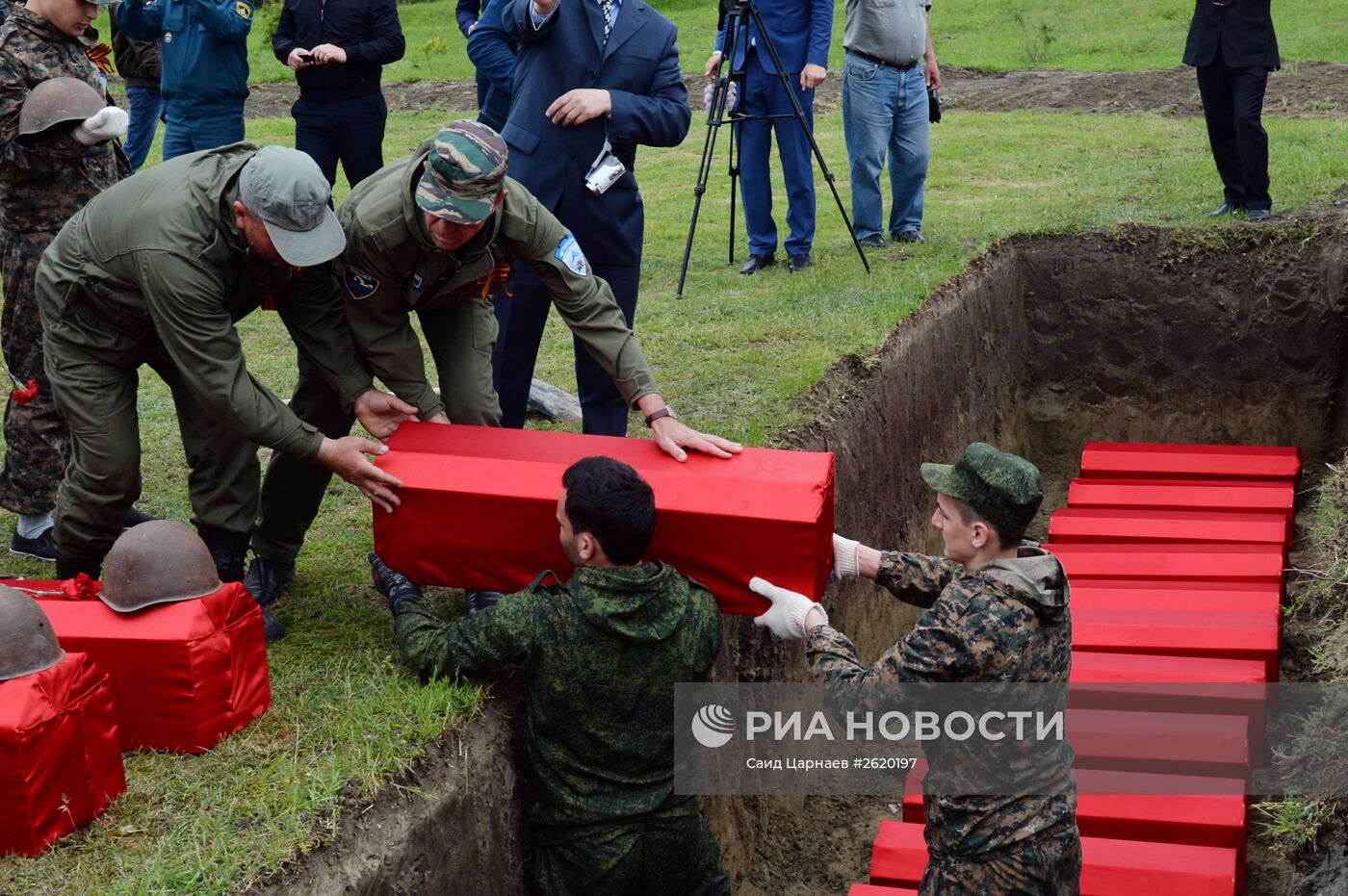 Церемония перезахоронения останков воинов Великой Отечественной войны в Чеченской республике